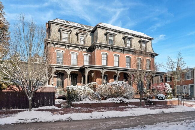 Photo - 201 W Barnard St Unit 1