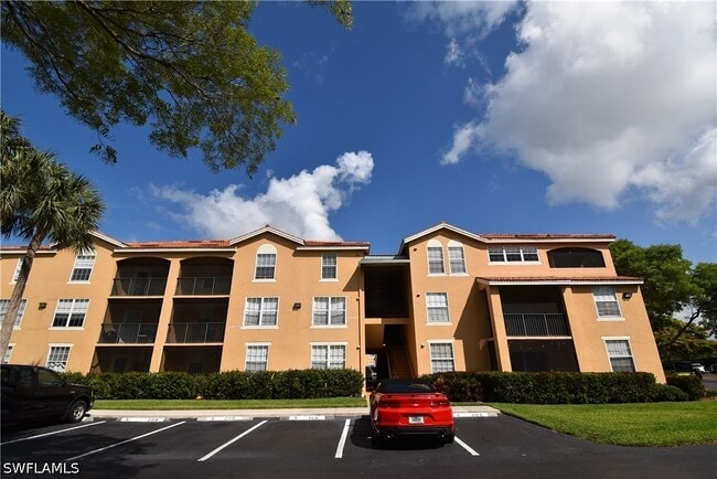 Building Photo - 8735 River Homes Lane Unit 6-302