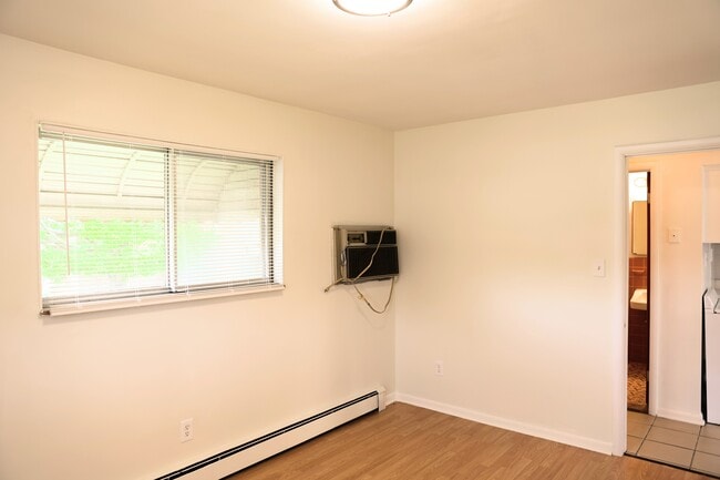 Photo - 4308 W 13 Mile Rd Unit #1