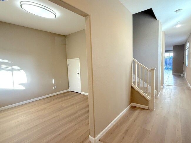 Photo - 137 W Questa Trail