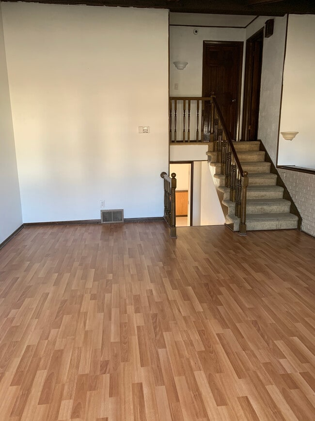 Livingroom - 1213 E Airport Rd Townhome