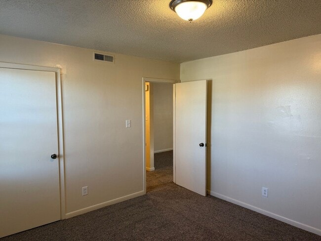 Photo - 4409 Bruhin Rd Unit 7