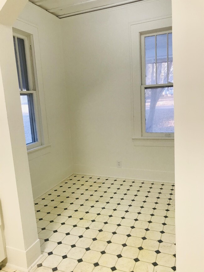 Photo - 2907 Arline Ave