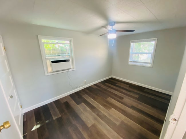 Photo - 1140 1/2 West St