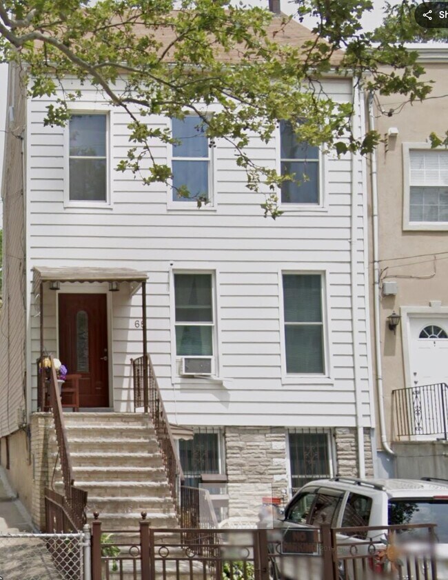 Photo - 68 Jefferson Ave Unit 2