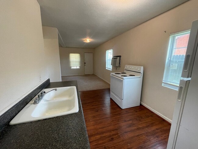 Photo - STUDIO UNIT IN SOUTH ABILENE
