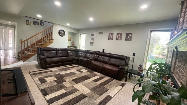 Photo - 1027 Congress Dr