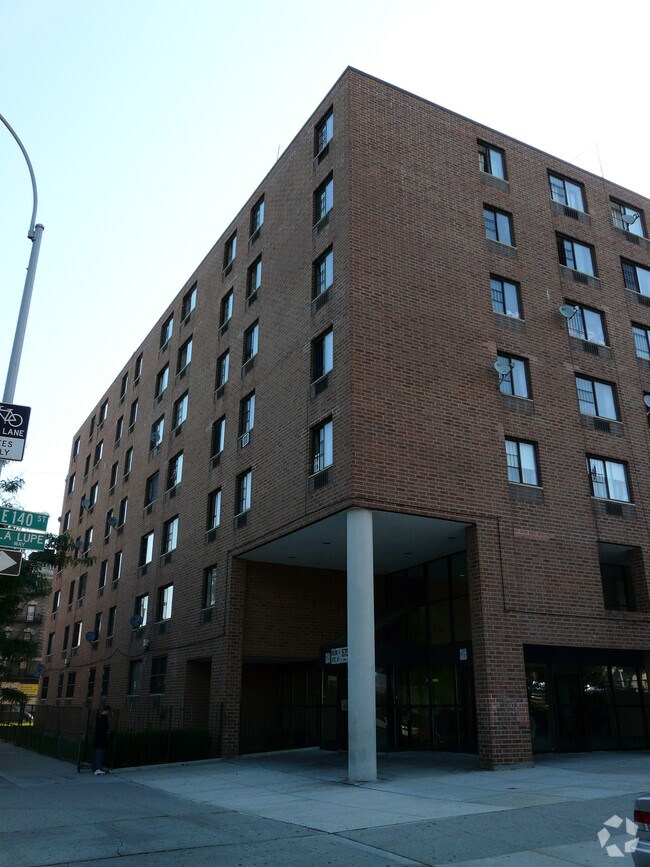 Rainbow Plaza Associates - Rainbow Plaza Associates Apartments