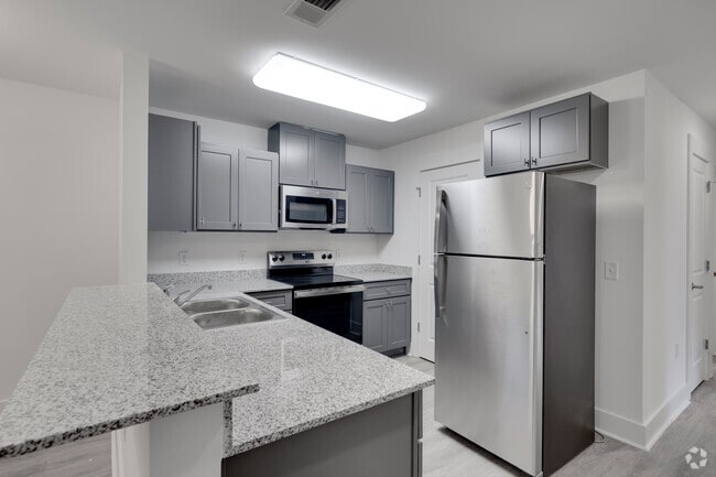 1BR, 1BA - 746SF - Kitchen