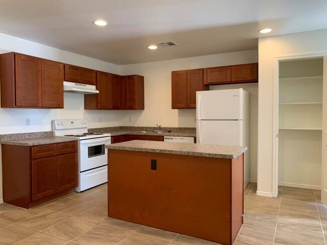 Photo - 10402 N 9th Ave Unit A