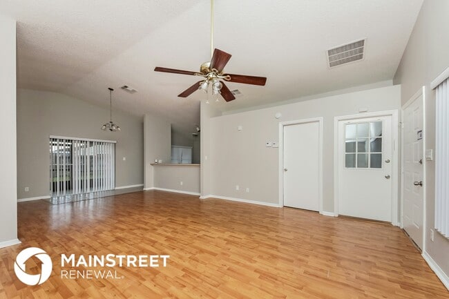 Photo - 2739 Woodruff Dr