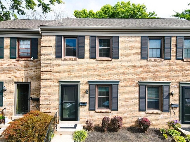 Building Photo - 9767 Bunker Hill Ln