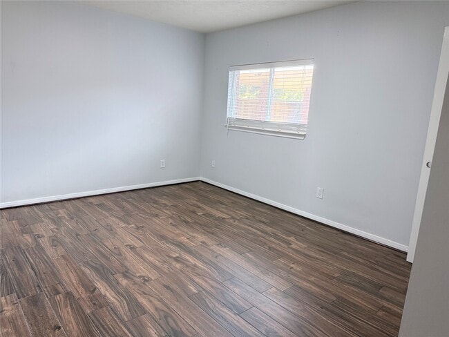Photo - 11308 Madison Ct