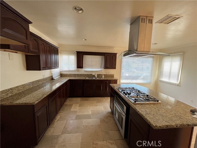 Photo - 3833 W 105th St