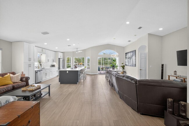 Photo - 15155 Newquay Ct