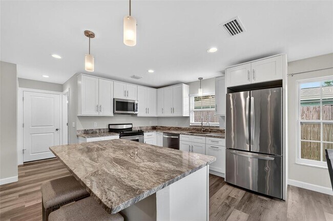 Photo - 1472 Byram Dr