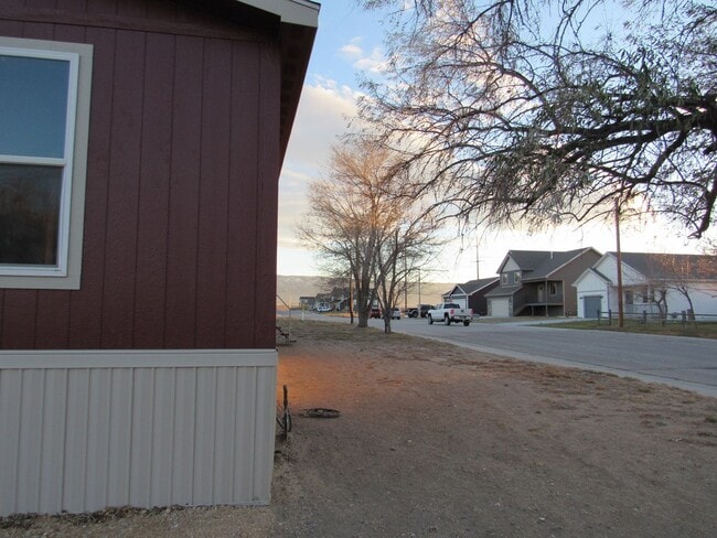 Photo - Amazing Doublewide 4 bed 2 bath.