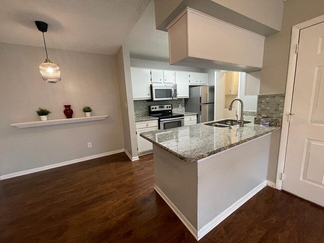 Photo - 4401 Thornbriar Ln Unit 204