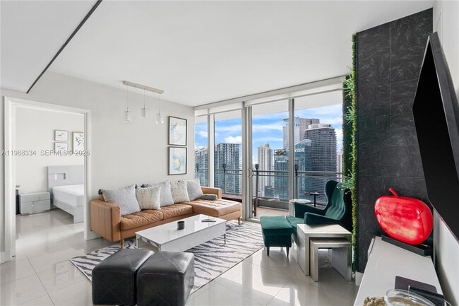 Photo - 92 SW 3rd St