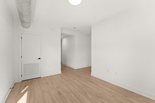 Photo - 47 Wellington St Unit 103