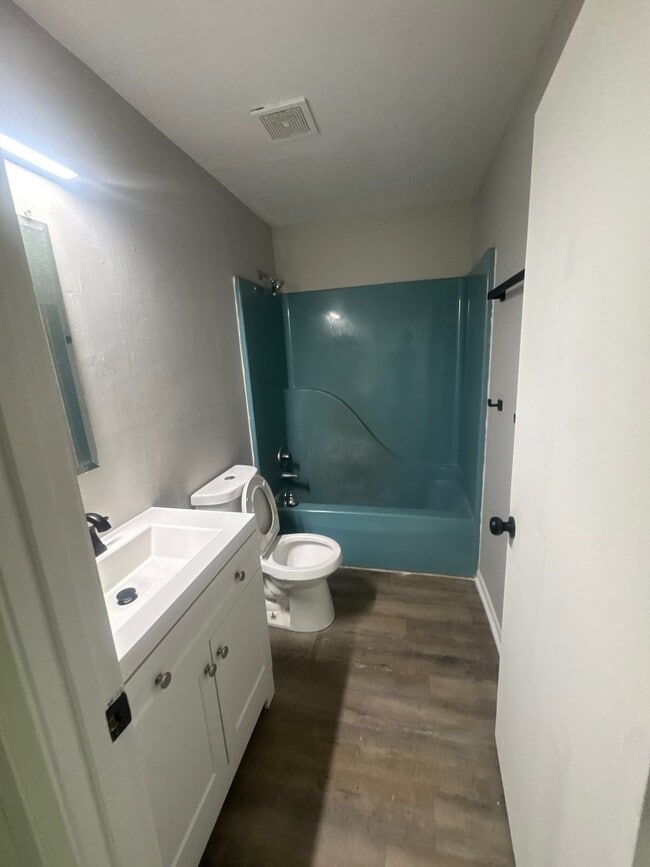 Photo - 207 Highland St