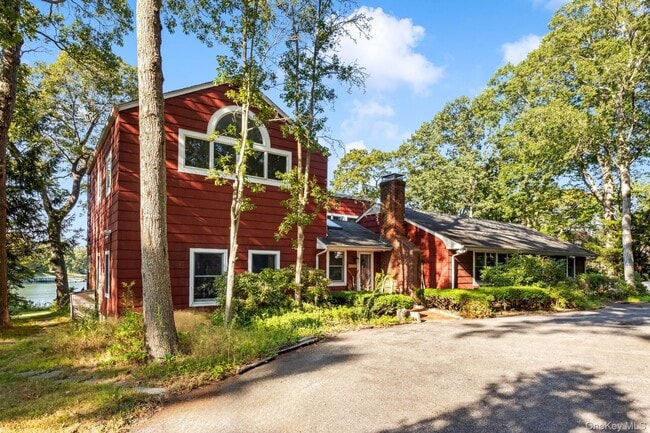 Building Photo - 3693 Pine Neck Rd