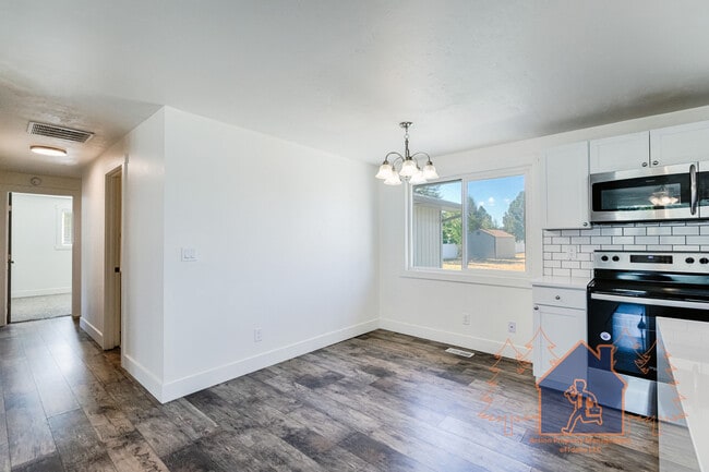 Photo - 2443 S Five Mile Rd