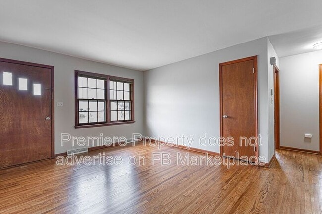252 Bonaire St
