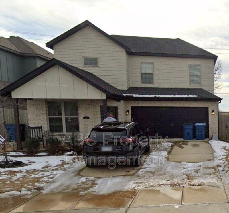 Photo - 3213 SW Hillstone Ave