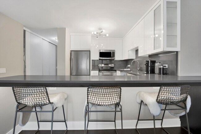 Photo - 30 E Huron St Unit 2710