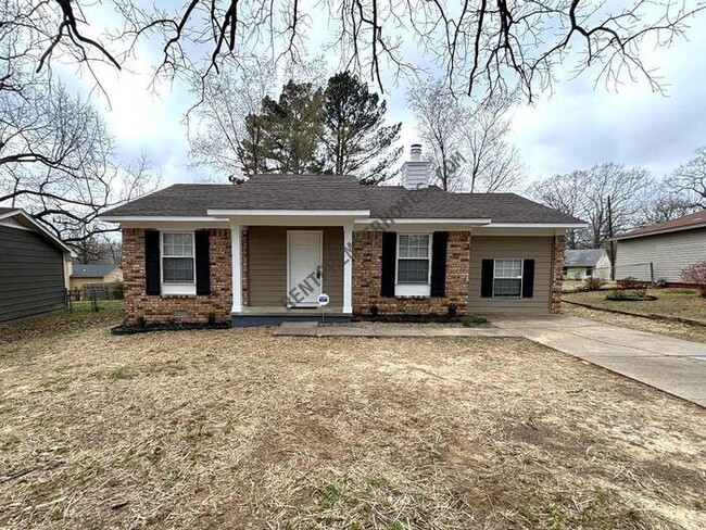 Building Photo - 210 Lonsdale Cir