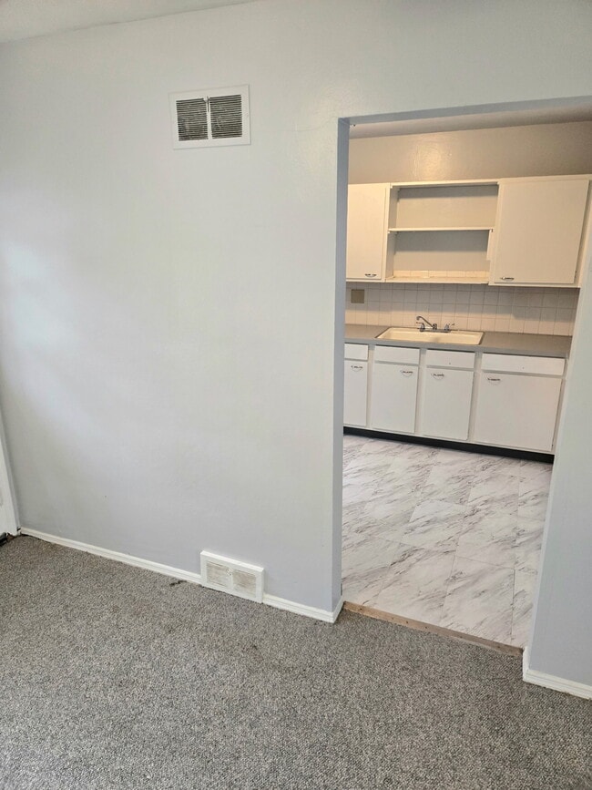 Photo - 7035-7045 Paxton Rd