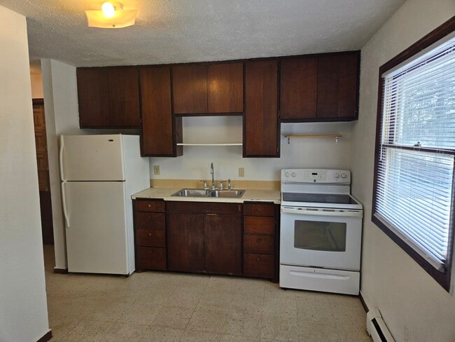 582 Lincoln St Unit 2