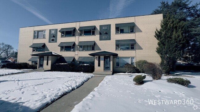 Building Photo - Cozy 1-Bedroom Apartment in Riverdale – Av... Unit 9