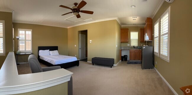 Building Photo - 931 Madrone Ave Unit 931 Madrone Studio Rental
