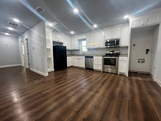 Photo - 3 Bedroom in Slaton