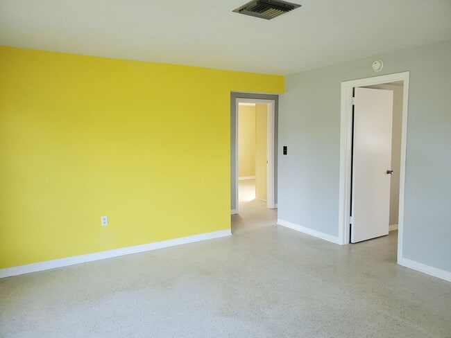 Photo - 211 Oklahoma Ave