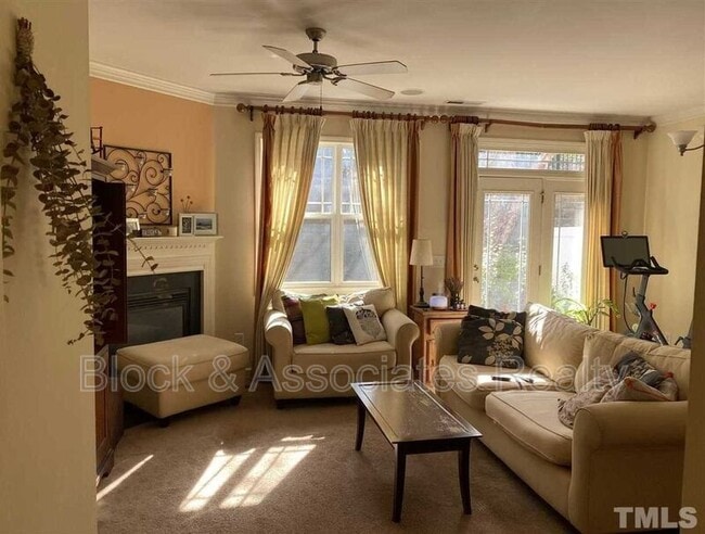 Photo - 4705 Lawhorn St