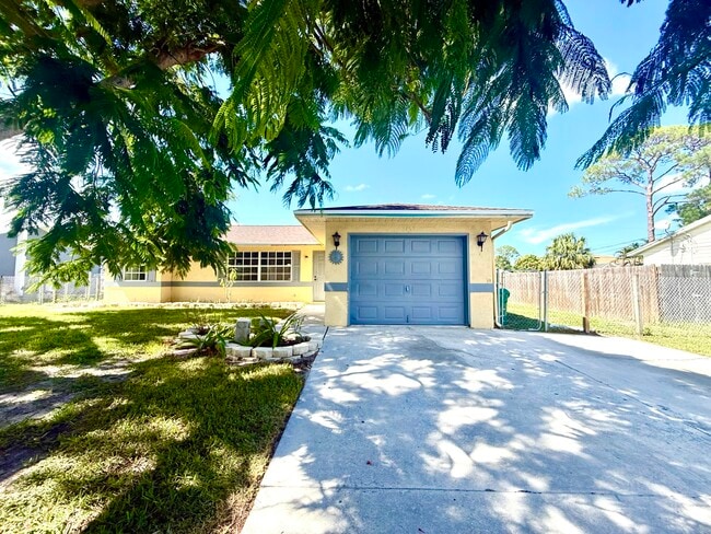 Photo - 1453 SW Sudder Ave Casa
