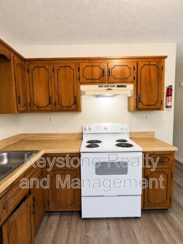 1375 Thompsonville Ln Unit 18