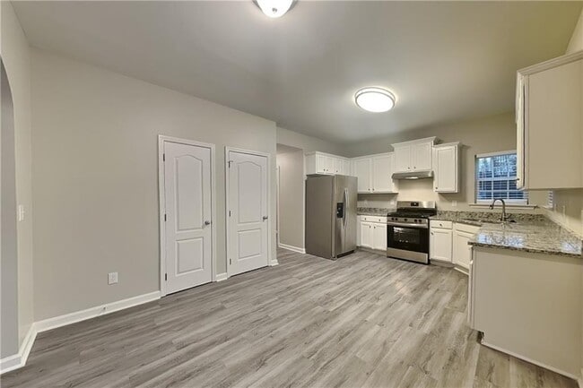 Photo - 15 Jessica Ln