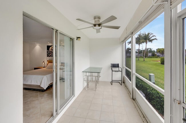 Photo - 1072 Yarmouth E