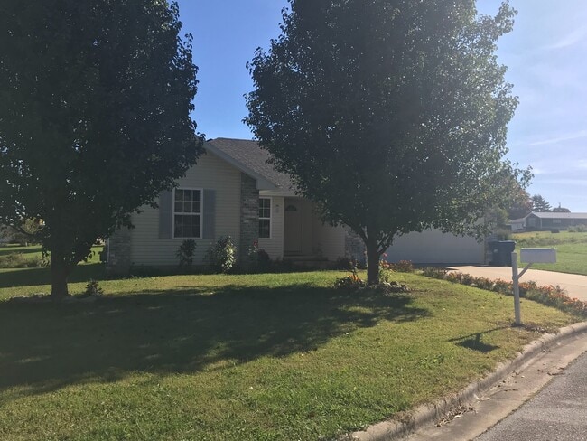 Photo - Updated 3 bedroom 2 bathroom home in Clever