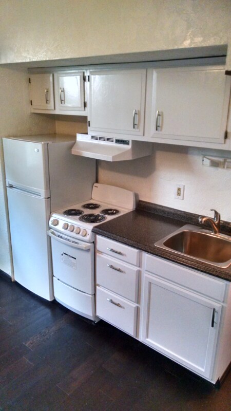 Photo - 5527 Howe St Unit 4