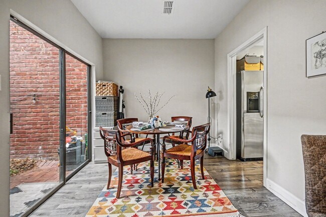 Building Photo - 7447 Cambridge St Unit 73