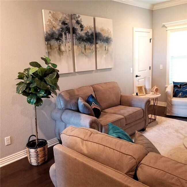 Photo - 5810 W Cane Hill Dr