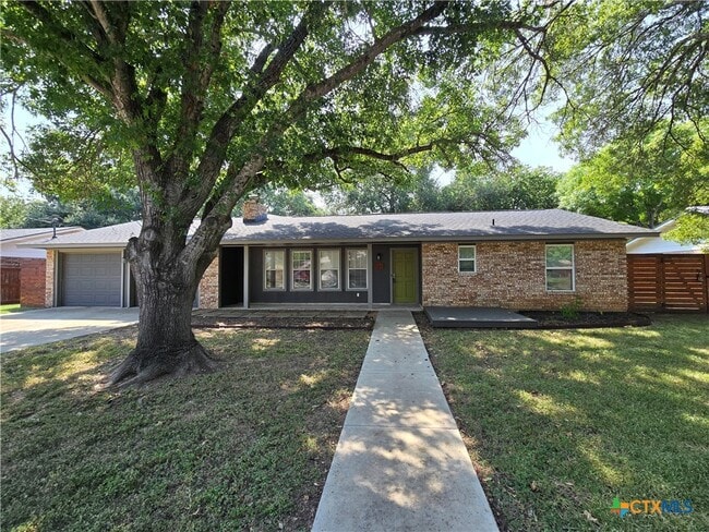 Photo - 1360 Poppy Ln