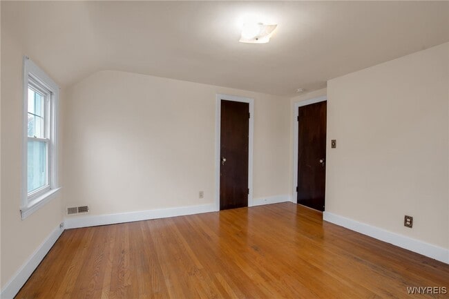 Photo - 21 Waverly Ave