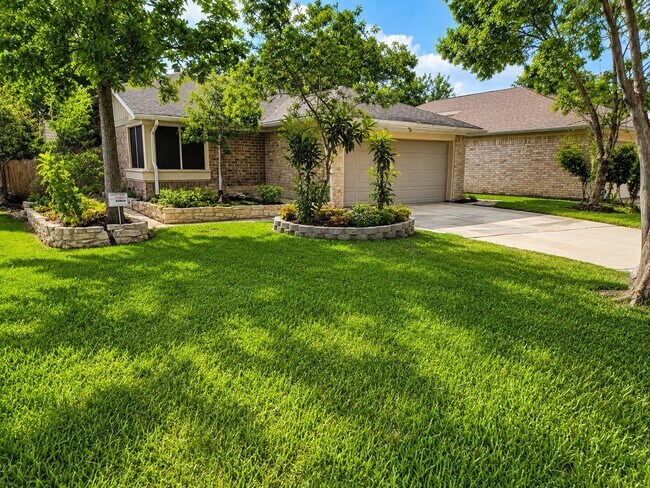 Photo - 17510 Lobo Trail