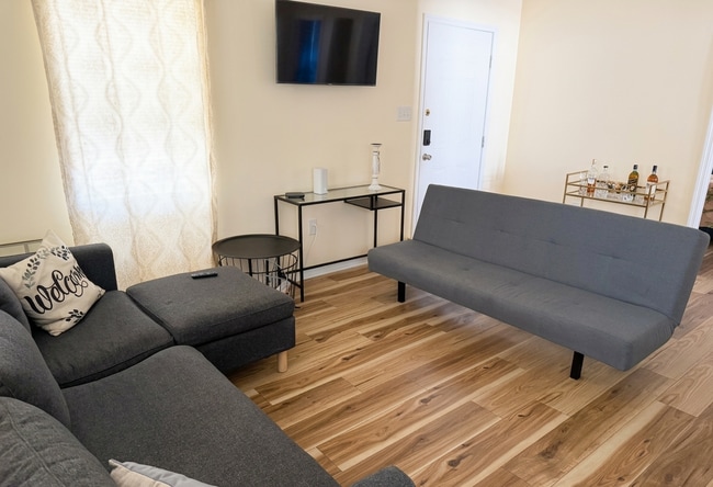 Photo - 2128 Courtland Ave Unidad C